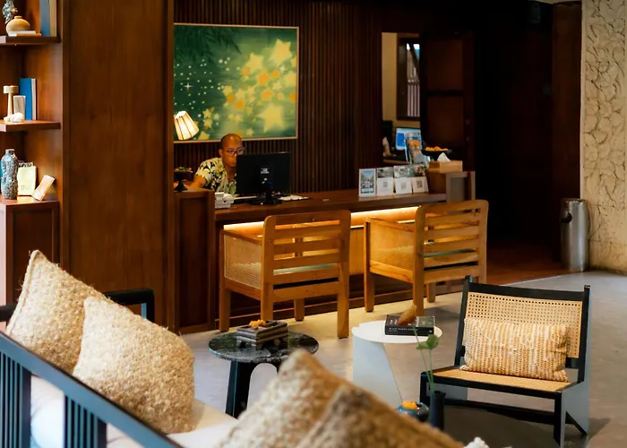 Fourteen Roses Hotel Legian (Bali)