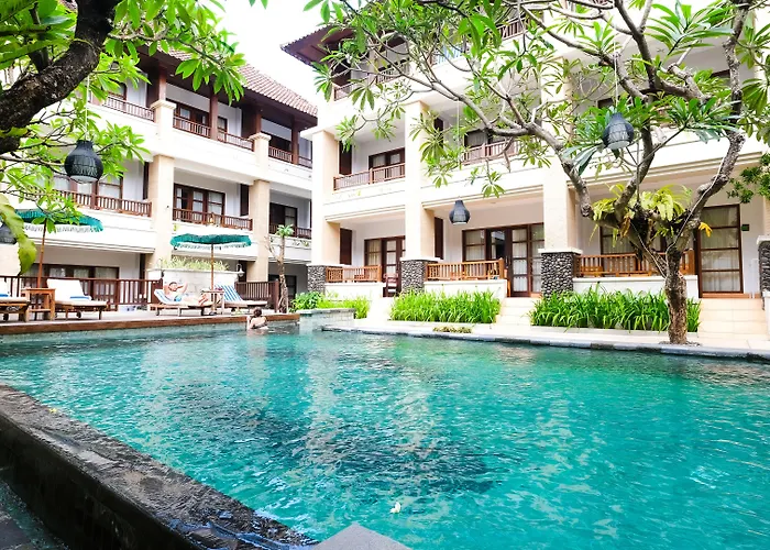 Fourteen Roses Hotel