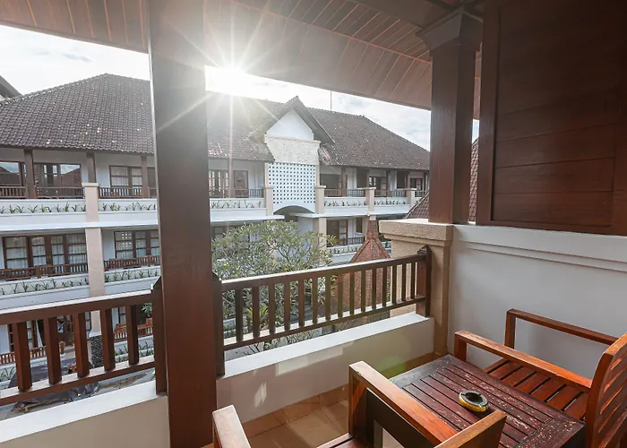 Fourteen Roses Hotel Legian (Bali)