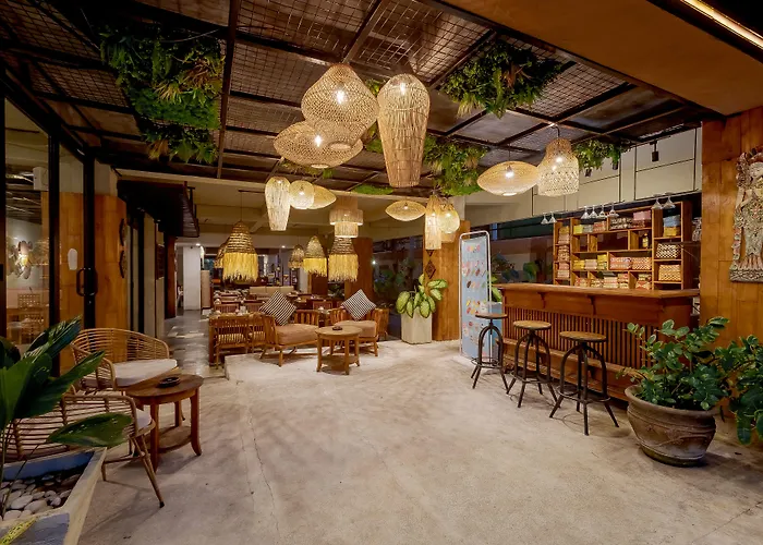 Hotel Fourteen Roses Legian (Bali)