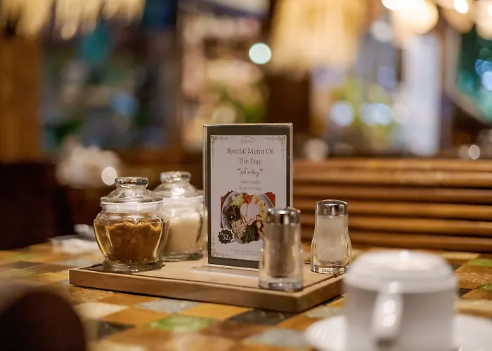 Hotel Fourteen Roses Legian (Bali)