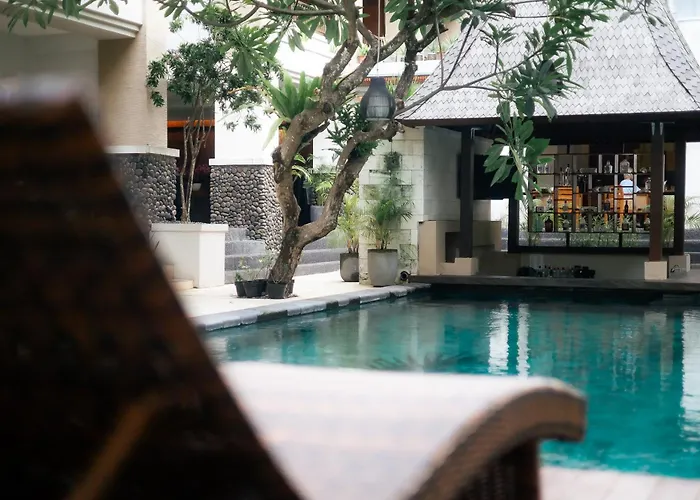 Fourteen Roses Hotel Legian (Bali)