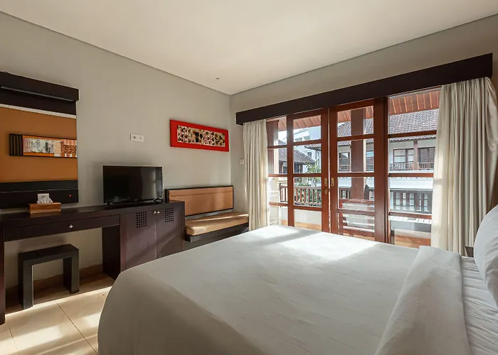 Hotel Fourteen Roses 3*